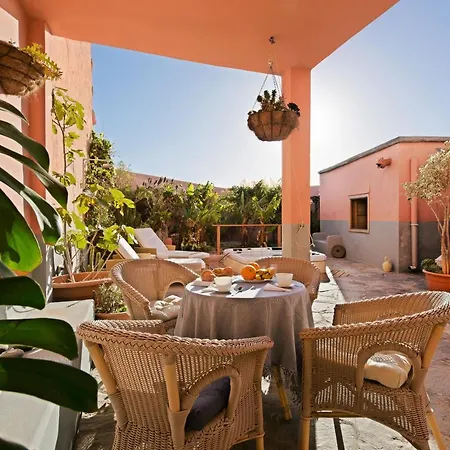 Caliborna Villa *